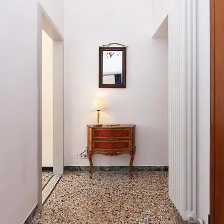 Gondola Venisejetaime * Veneza